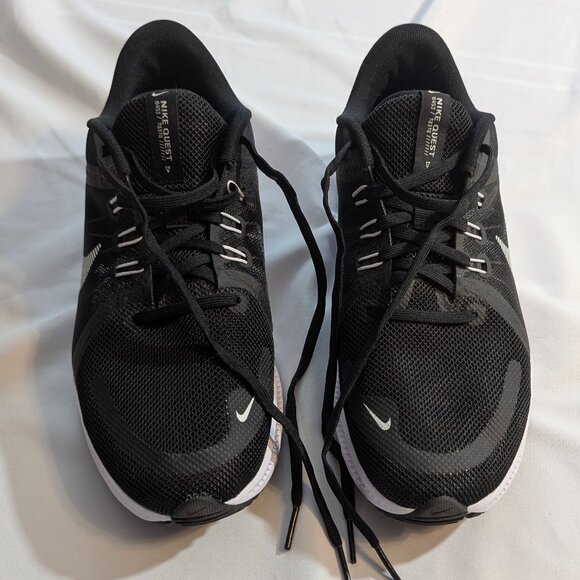 NWOB Nike Quest 4 *Size 9 (run a little large) Black/White Running Shoes - Picture 14 of 16